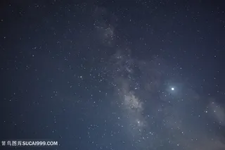 夏季银河背景图片