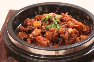 美味石锅鸡