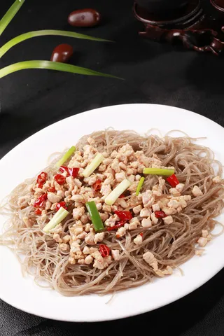 肉沫炒粉条