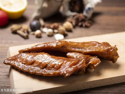 复古风鹅翅超大摄影图