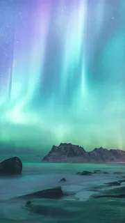 绿色极光壁纸图片