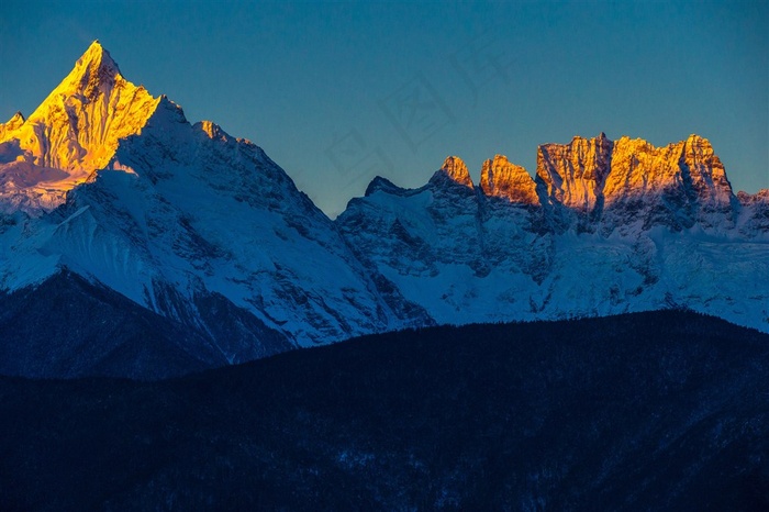 云南梅里雪山风景摄影大图