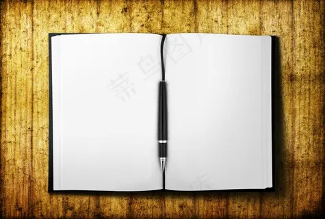 棕色桌子上摊开的书本高清图片