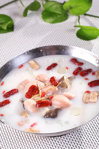 锅仔药膳鸡腰 (2)