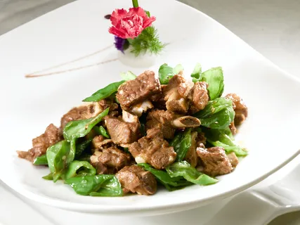 川菜湘菜高清菜谱 青椒炒仔排 川菜湘菜高清菜谱 青椒炒仔排