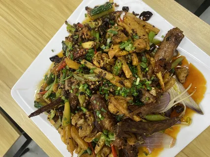 干锅翅尖翅中干锅鸡杂干锅鸡干锅鸭干锅兔干锅土豆片菜品菜谱实拍图片