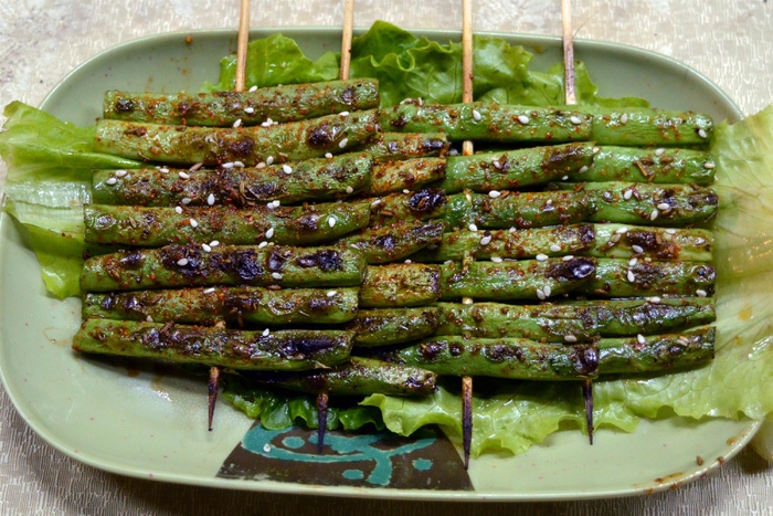烧烤美食烤肉街边小吃油炸烤烤四季豆