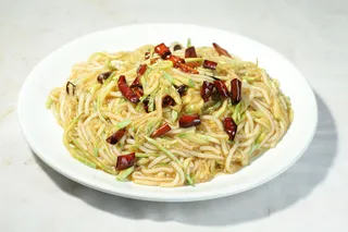 30西湖酸辣粉 昭君