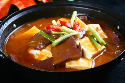 D00093酸菜炖鸭血豆腐 (21) D00093酸菜炖鸭血豆腐 (21)