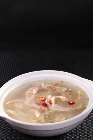 D00080花生炖鸭掌 (2)