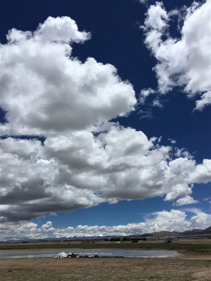 纳木错路上的云