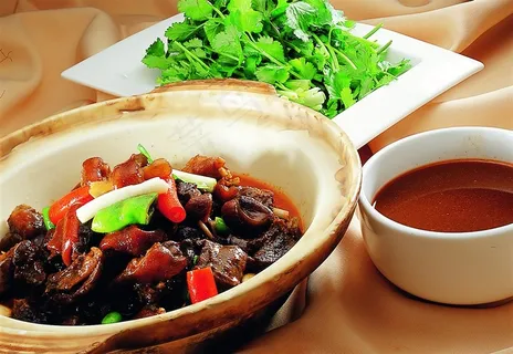 红焖狗肉火锅美食素材 红焖狗肉火锅美食素材