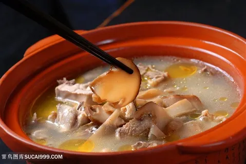 品松茸炖土鸡 品松茸炖土鸡