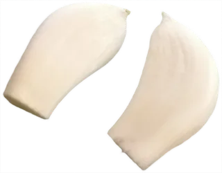 雪白去皮大蒜蒜瓣蒜米免抠素材