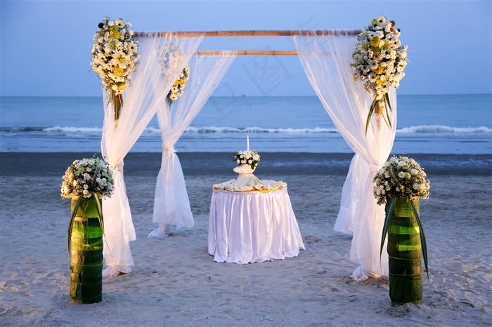 大海边的婚礼现场