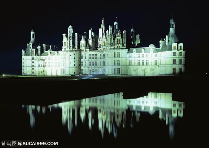 世界风情-河边的漂亮夜景