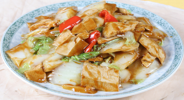 香干白菜头炒肉
