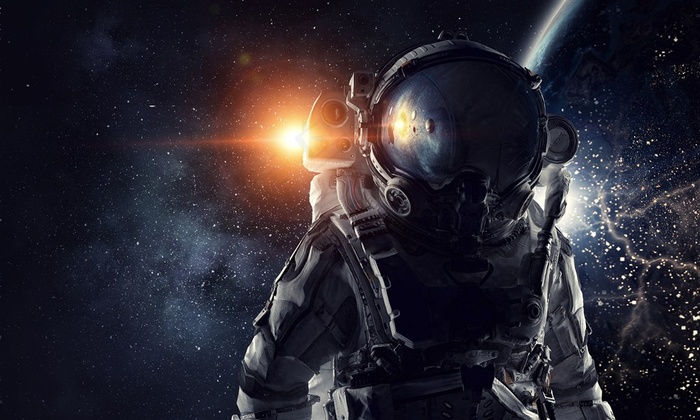 太空中闪耀的星球和宇航员高清图片