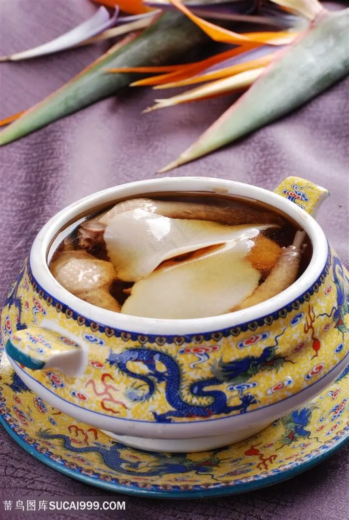 天麻炖乳鸽+