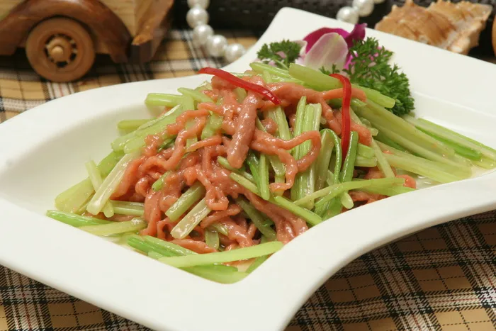 10  香芹鹿肉-国客大酒店