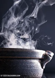 砂锅冒汽图片