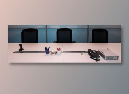 会议室的办公桌