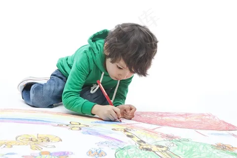 正在画画的小男生 正在画画的小男生