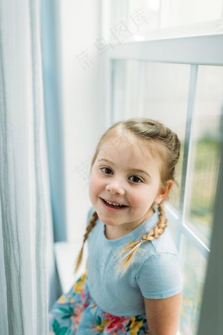 清新唯美可爱的女孩摄影图片