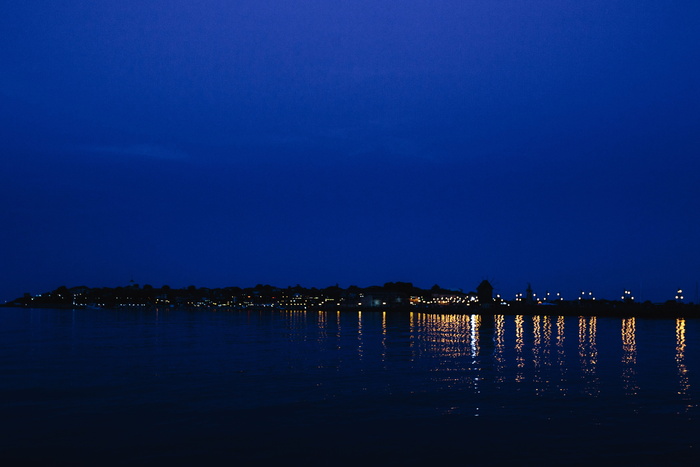 高清海滨城市夜景