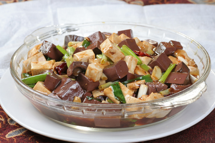 鸭血豆腐