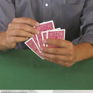 人物手势元素-打扑克牌手势特写