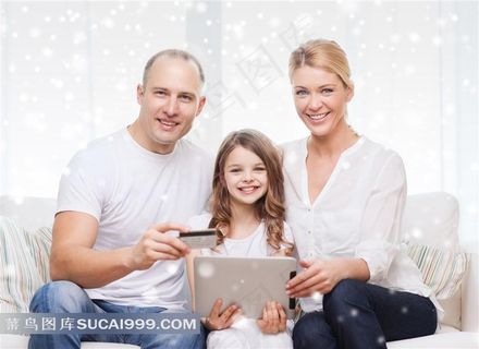 开心的一家人写真高清图片