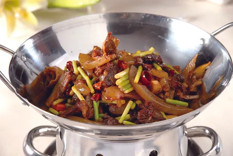 干锅美食焖锅湘菜麻辣香辣纸锅干锅带皮牛肉 