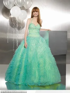 穿晚宴礼服的高贵气质美女－－粉绿色婚纱晚礼服