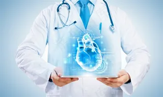 呵护心脏高清医疗素材