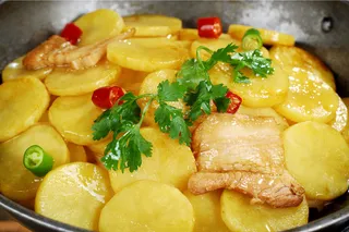 美味的家常干锅土豆片图片-第5张