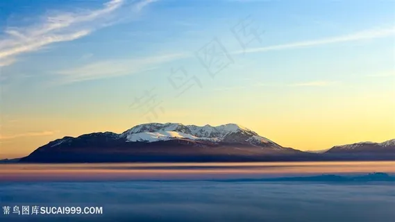 黄昏海景山脉壁纸 黄昏海景山脉壁纸