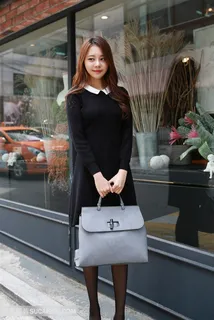 拿着包包的高清韩国气质美女写真图片 拿着包包的高清韩国气质美女写真图片