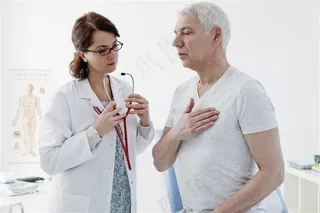 医疗医生与心脏图片