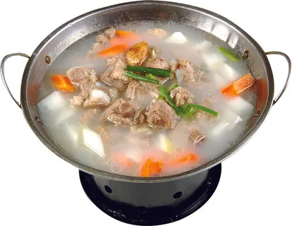 锅仔萝卜咸骨 锅仔萝卜咸骨
