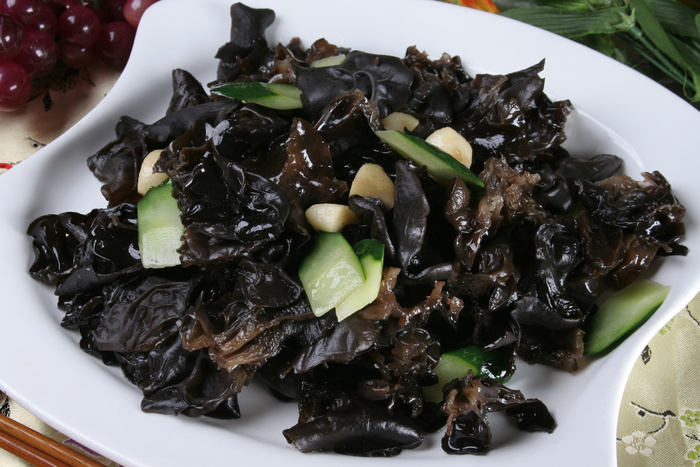 大蒜烧木耳 (1)