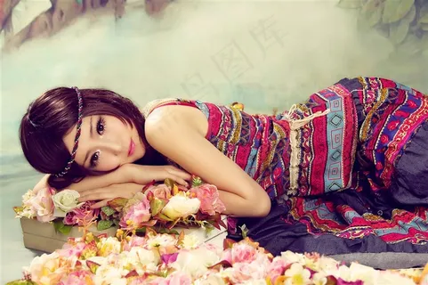 优雅性感的美女高清图片