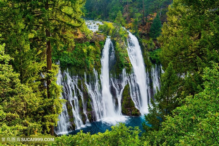 高清山林瀑布风景图片
