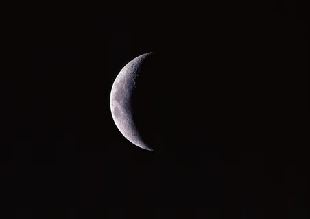 月球地表图片 月球地表图片