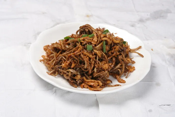 茶树菇炒鸭丝