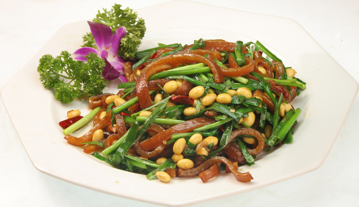 韭菜猪皮炒豆嘴