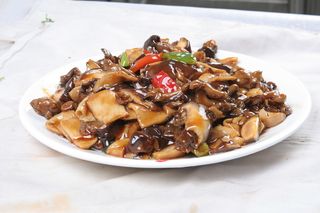 40五花肉炒野山菌 -燕北莜面村