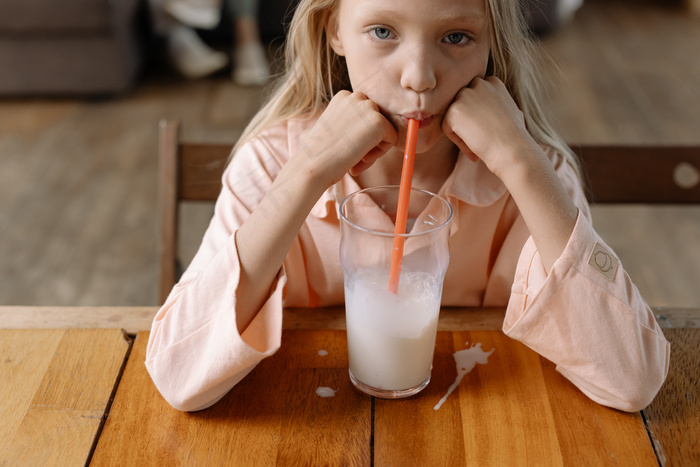清新唯美可爱的女孩摄影图片