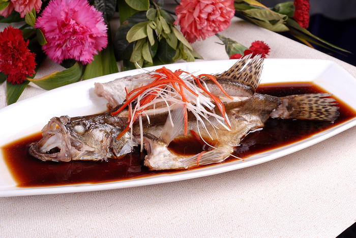 美食清蒸鲈鱼