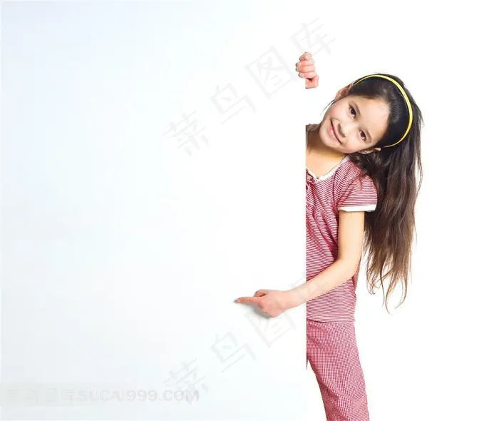 儿童和纸板